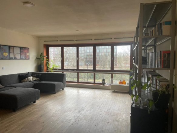 Woning aan de Panamalaan te Amsterdam