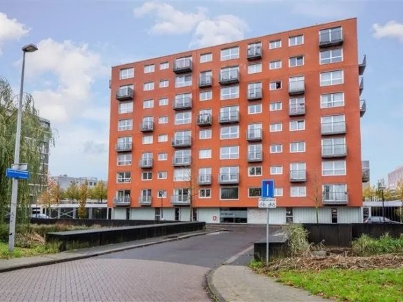 Woning aan de Anna Blamansingel te Amsterdam