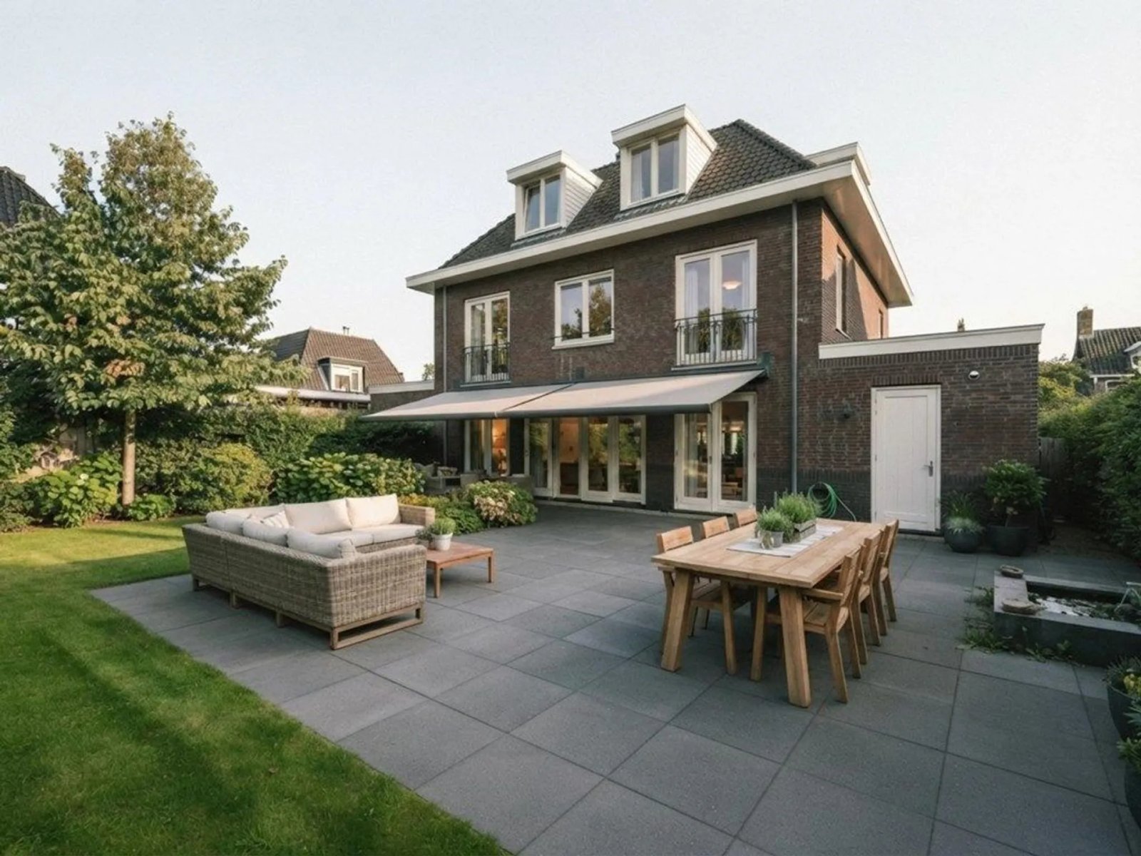 Woning aan de Mr. S. van Houtenlaan te Amstelveen