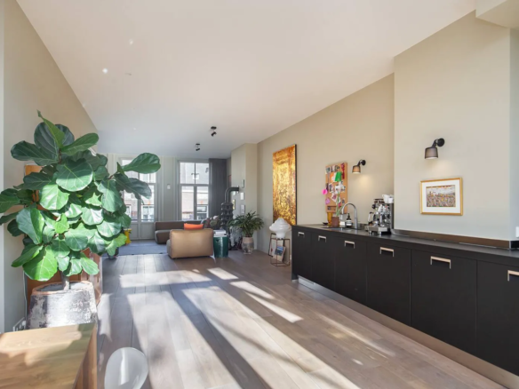 Woning aan de Palestrinastraat te Amsterdam