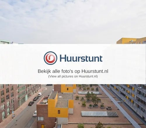 Woning aan de Cor Kieboomplein te Rotterdam