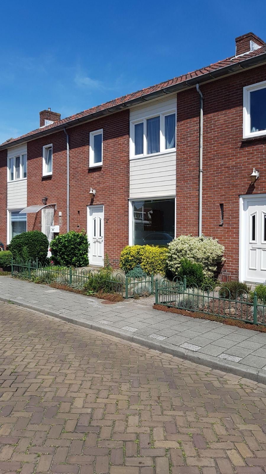 Elzenstraat, 7605EK Almelo