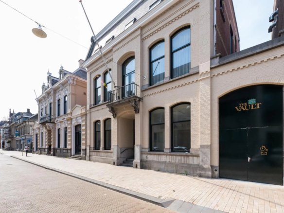 Woning aan de Stationsstraat te Tilburg