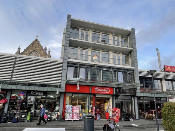 Woning aan de Grotekerkplein te Rotterdam