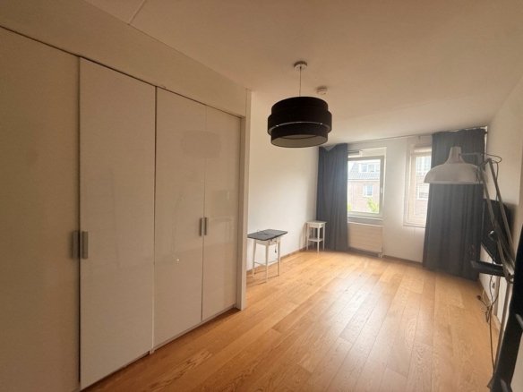 V.O.C.-plein, 3024SV Rotterdam