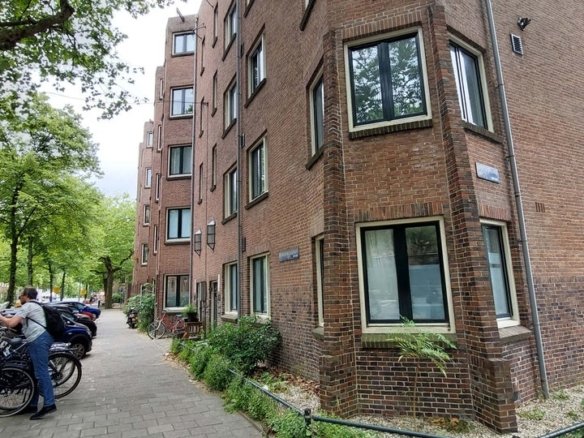 Bernard Kochstraat, 1075LL Amsterdam