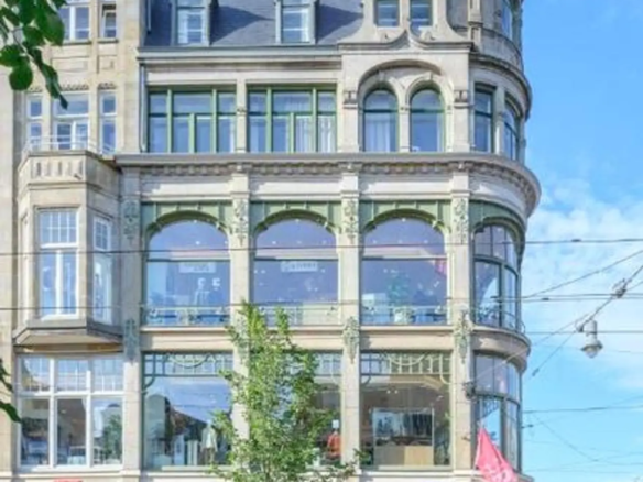 Woning aan de Koningsplein te Amsterdam