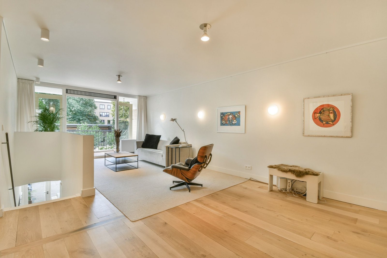 5887ccf2-3534-4b60-adb8-376f384bfdbf Woning aan de Lizzy Ansinghstraat te Amsterdam