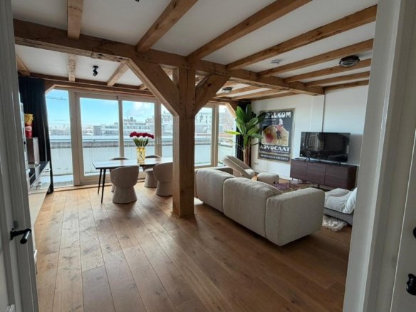 Woning aan de Veerdijk te Wormer