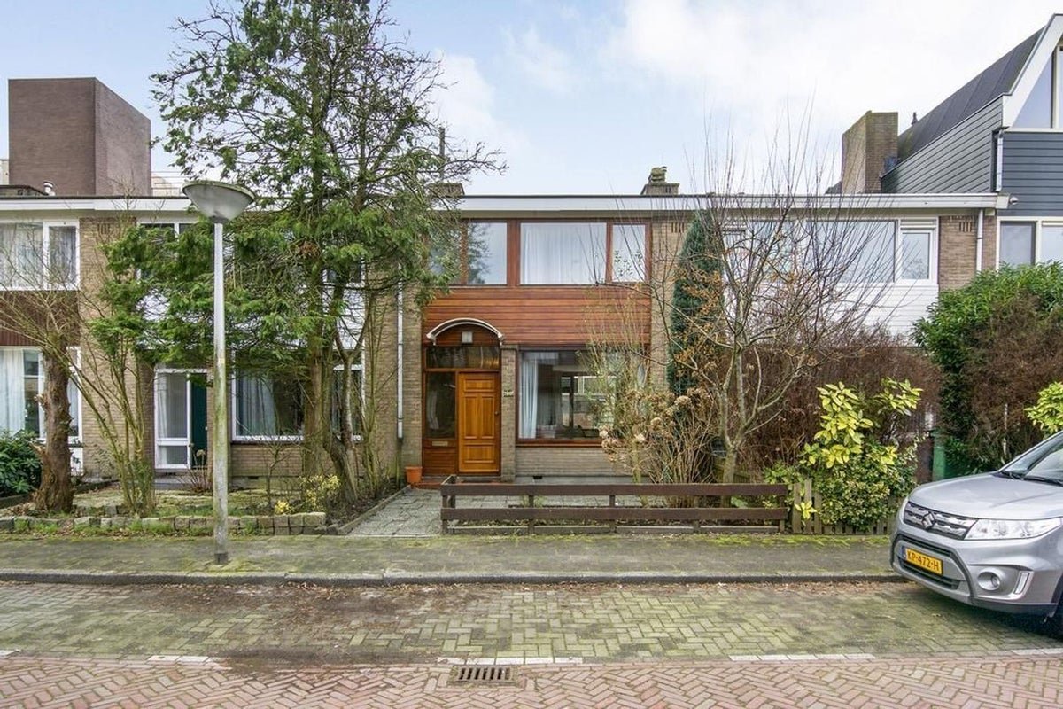 5f84f77e-deee-589a-9430-9ca733df3ff9 huis