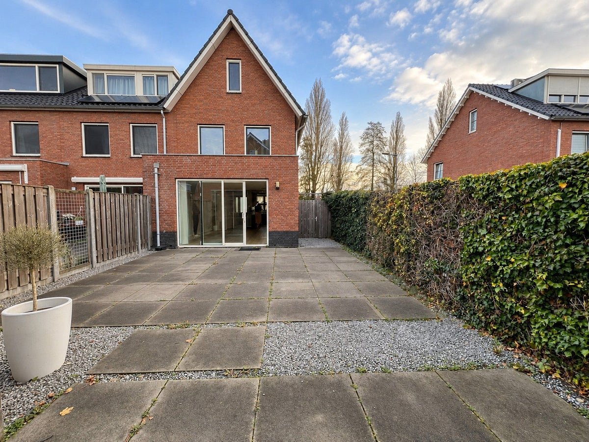 6065535d-4730-53ca-9749-4921f9f751be huis