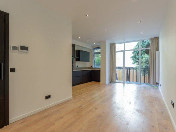 Woning aan de Essenburgstraat te Rotterdam
