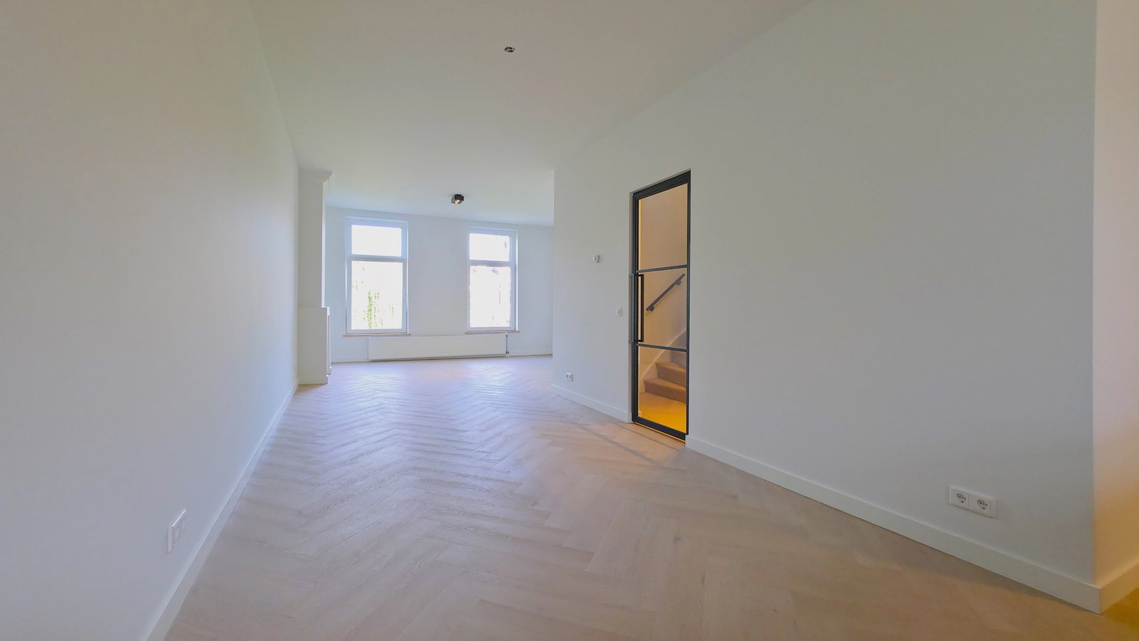 65d3ad97-7b2e-40aa-ad81-bfbb8d2a8fd7 Woning aan de Provenierssingel te Rotterdam