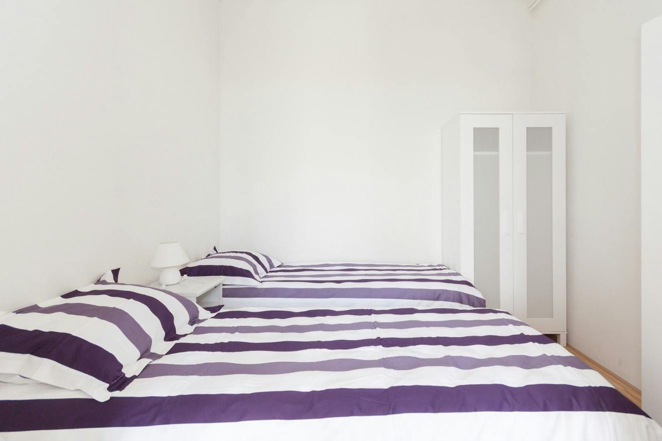 68d6f36a-7a3f-42c6-9bd7-37e2b222cda2 Kamer in Rotterdam