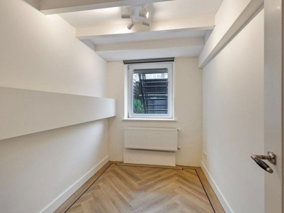 Zestienhovensekade, 3043KJ Rotterdam