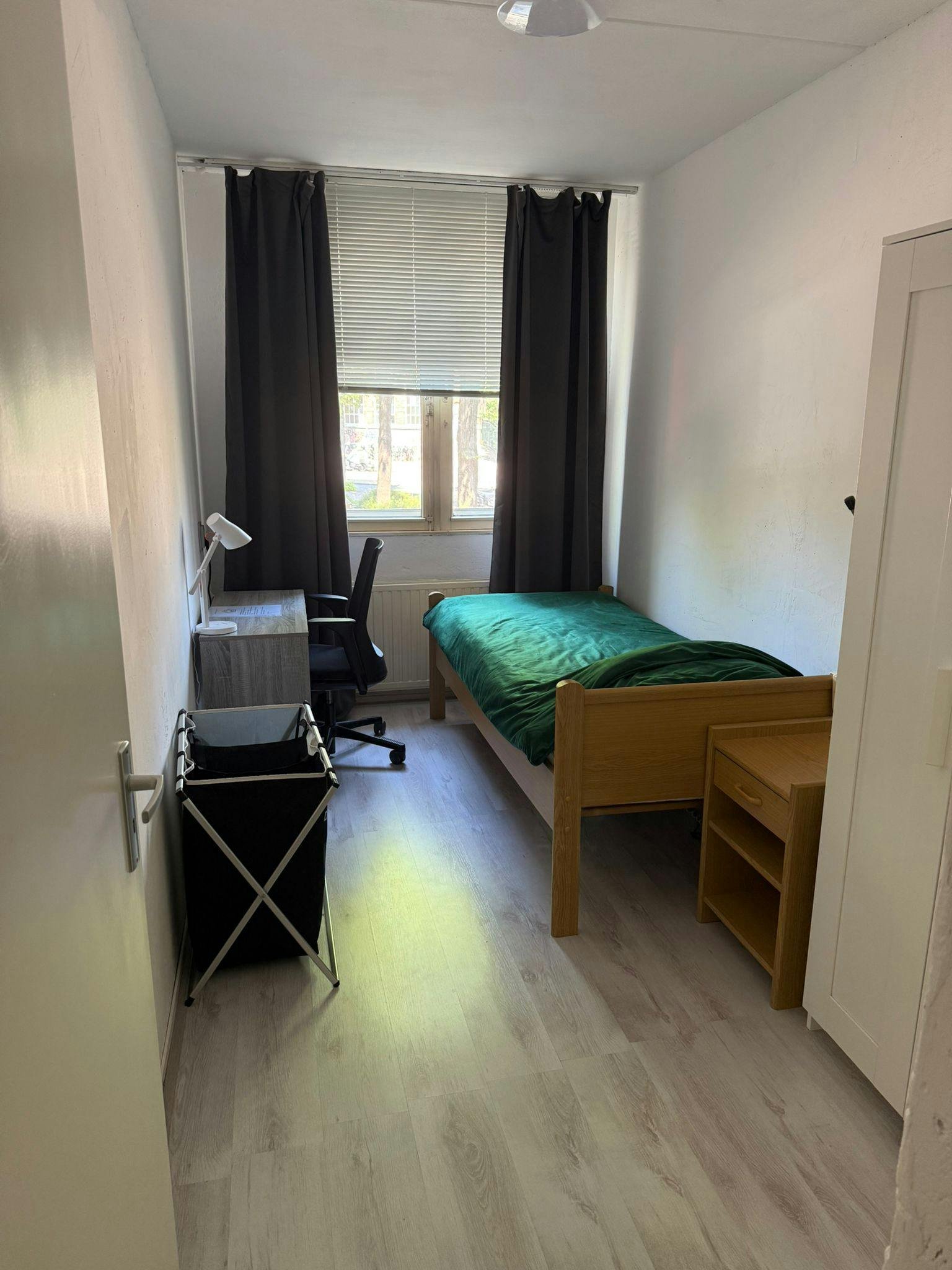 6beac5c3-363b-41fd-8c58-d01666bf02ad Kamer in Amsterdam