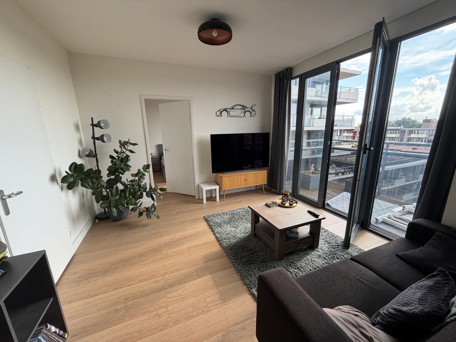 6ce4343d-bcce-4028-8e9e-55e5f4c34f3d Woning aan de Peter Vineloolaan te Bergen op Zoom