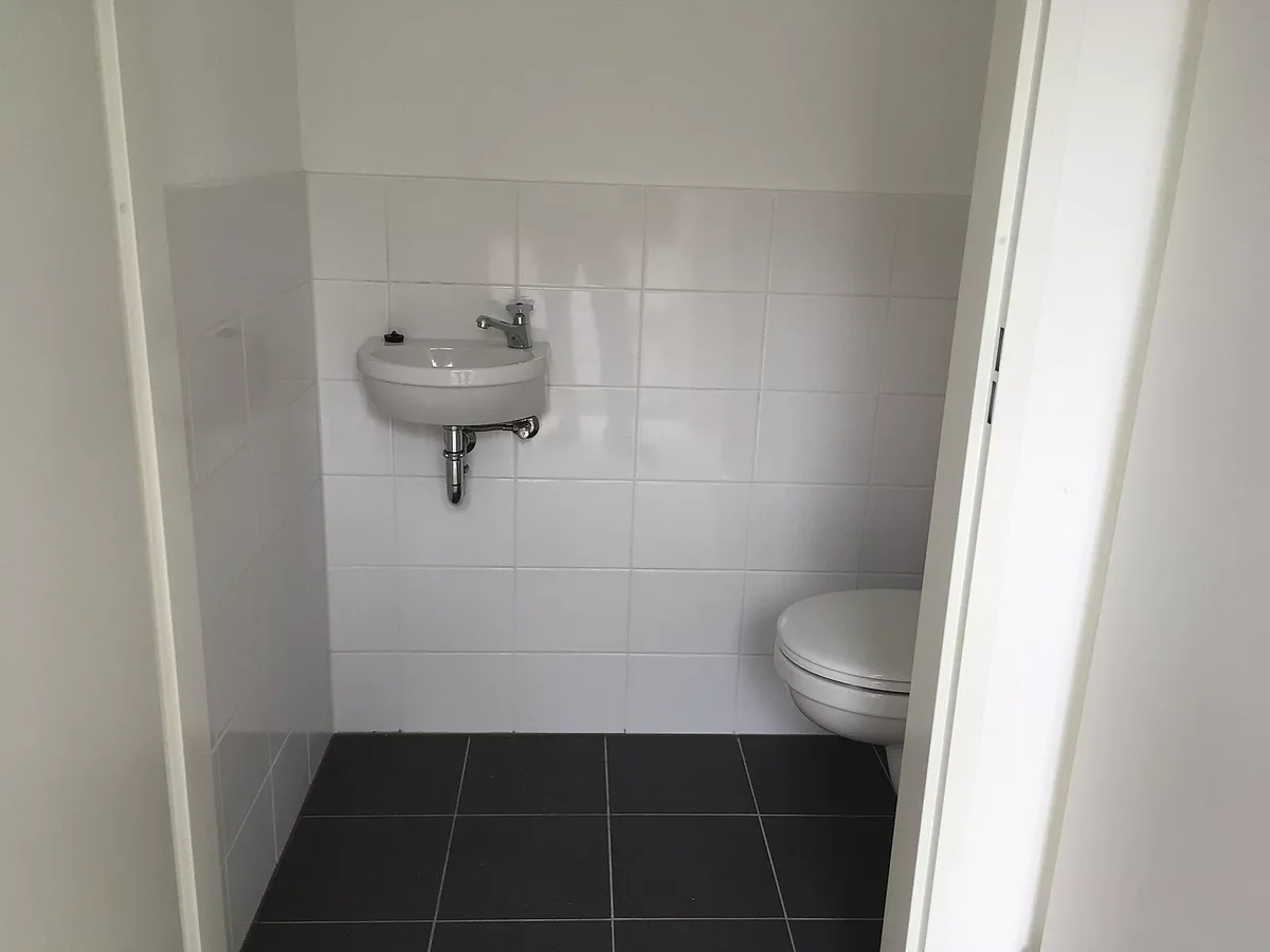 723dc249-fbe9-5752-bfd7-015364c392f5 huis