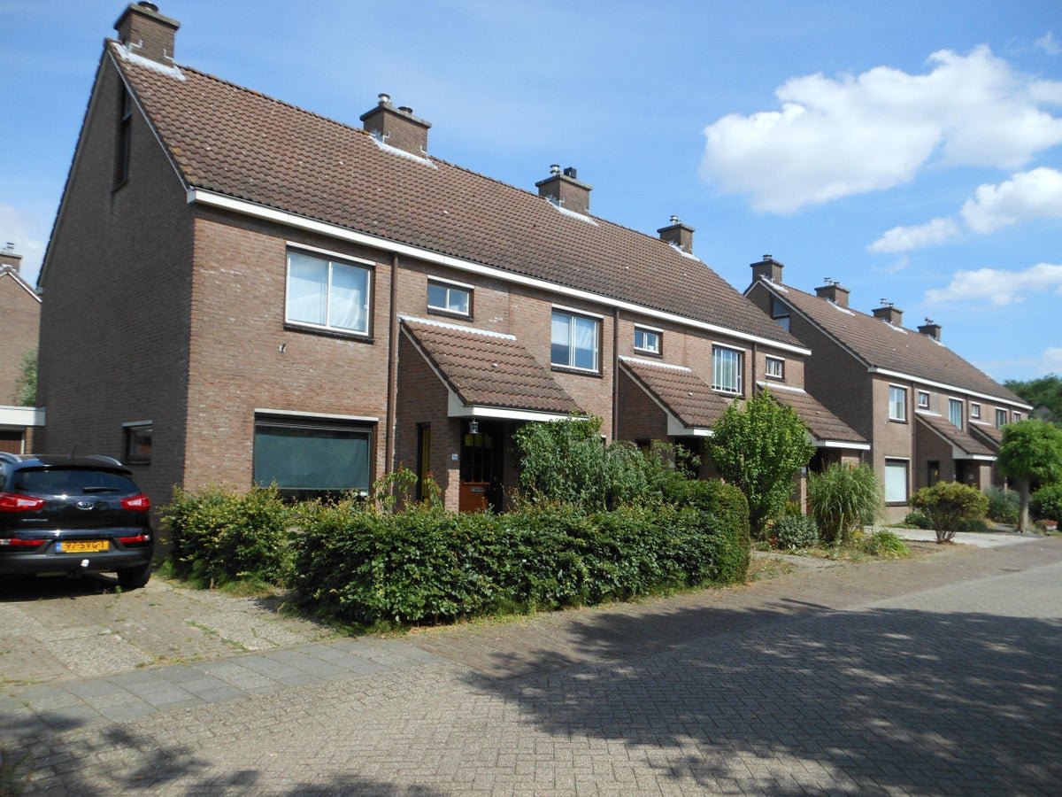 73c5834e-86c7-52f9-9aa2-d284bc515f4d huis