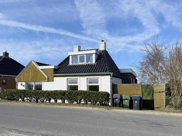Woonhuis in Oudebildtzijl