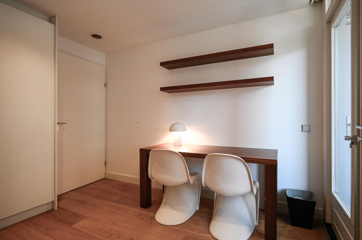 Valkenburgerstraat, 1011NC Amsterdam