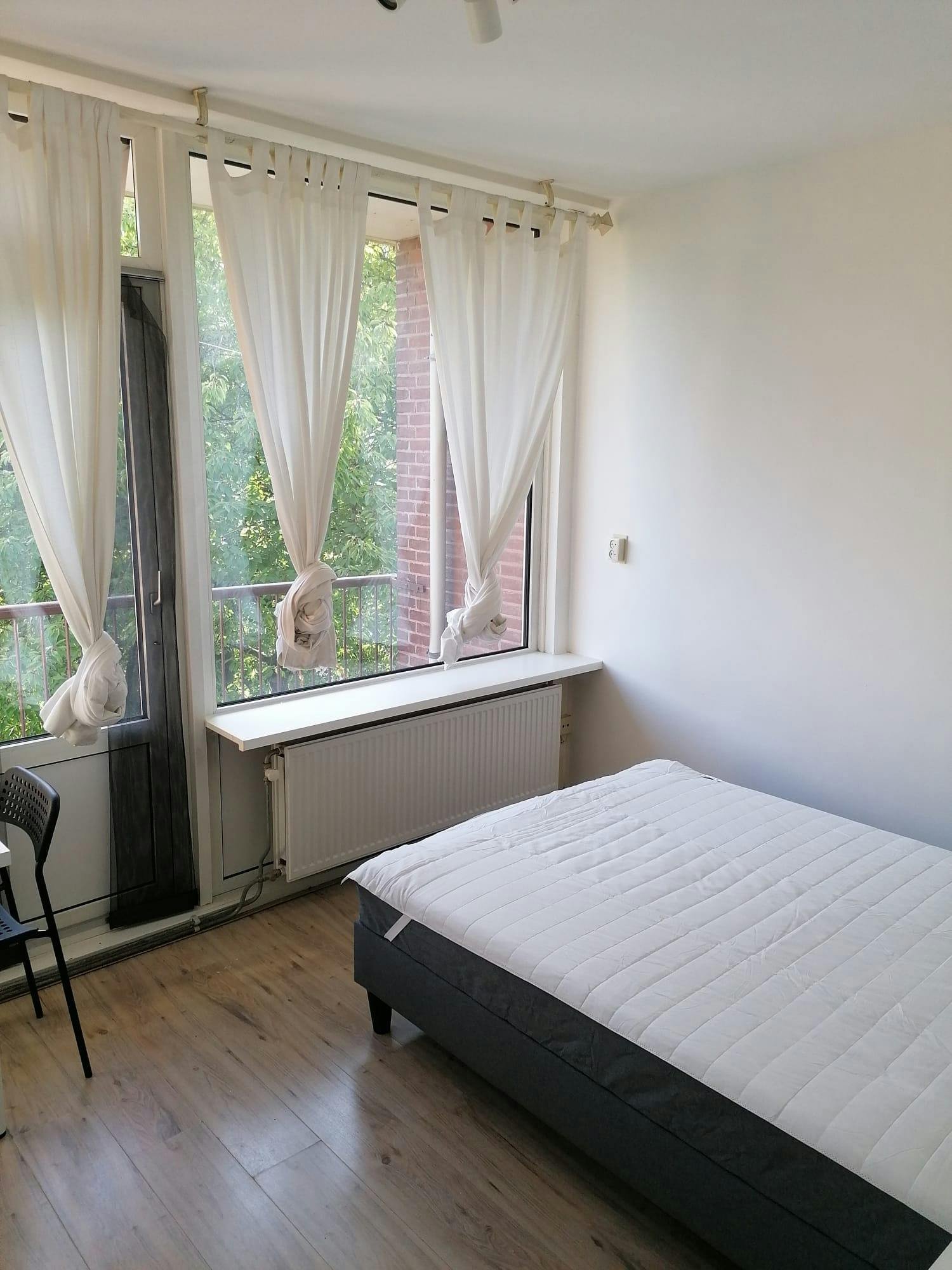 869097b6-0411-403b-bcdf-e507a9d1a20c Kamer in Amsterdam