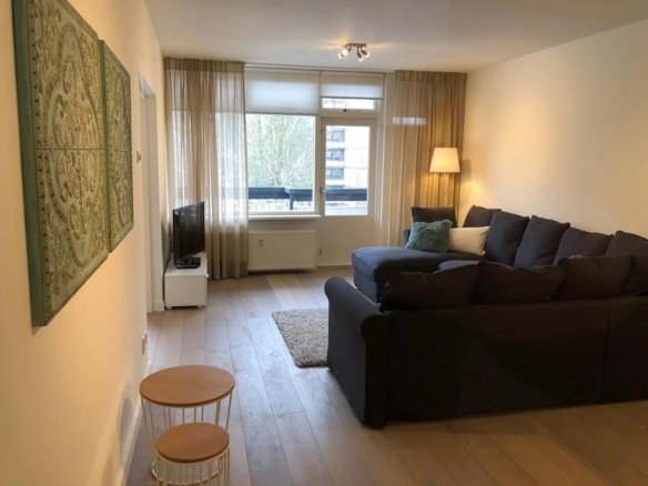 Woning aan de Bolestein te Amsterdam