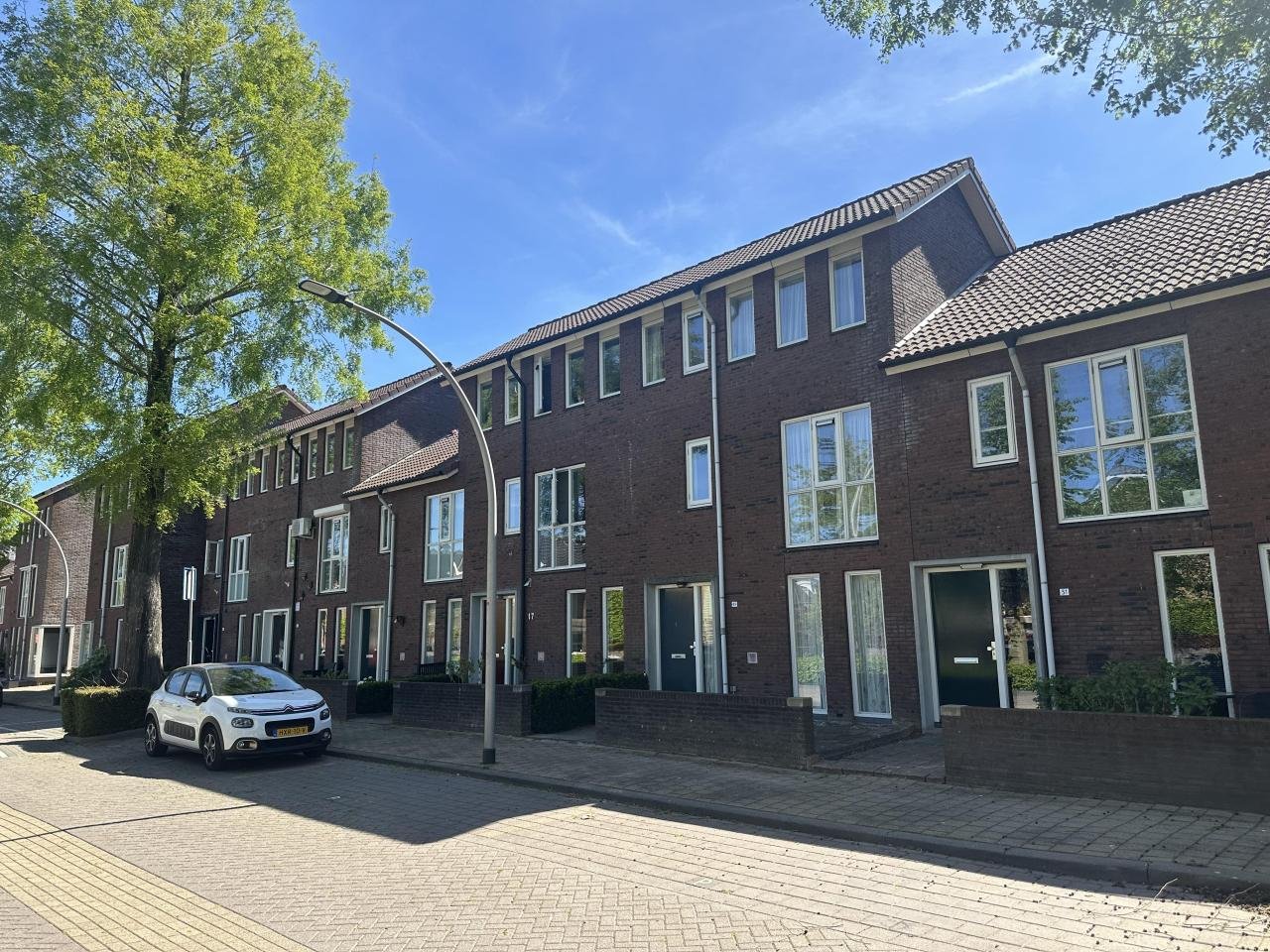 987416-11593689 Woonhuis in Hendrik-Ido-Ambacht