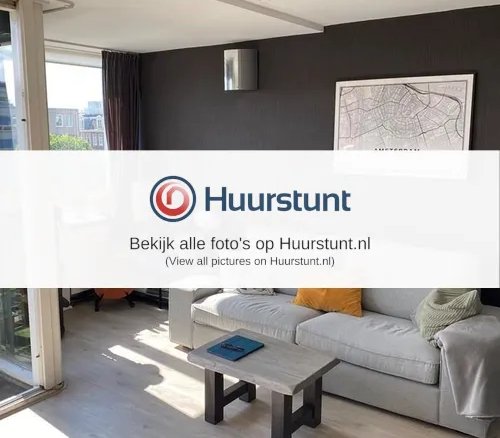 Woning aan de Bilderdijkkade te Amsterdam