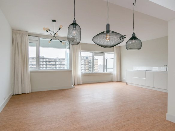 Woning aan de Kruiskade te Rotterdam