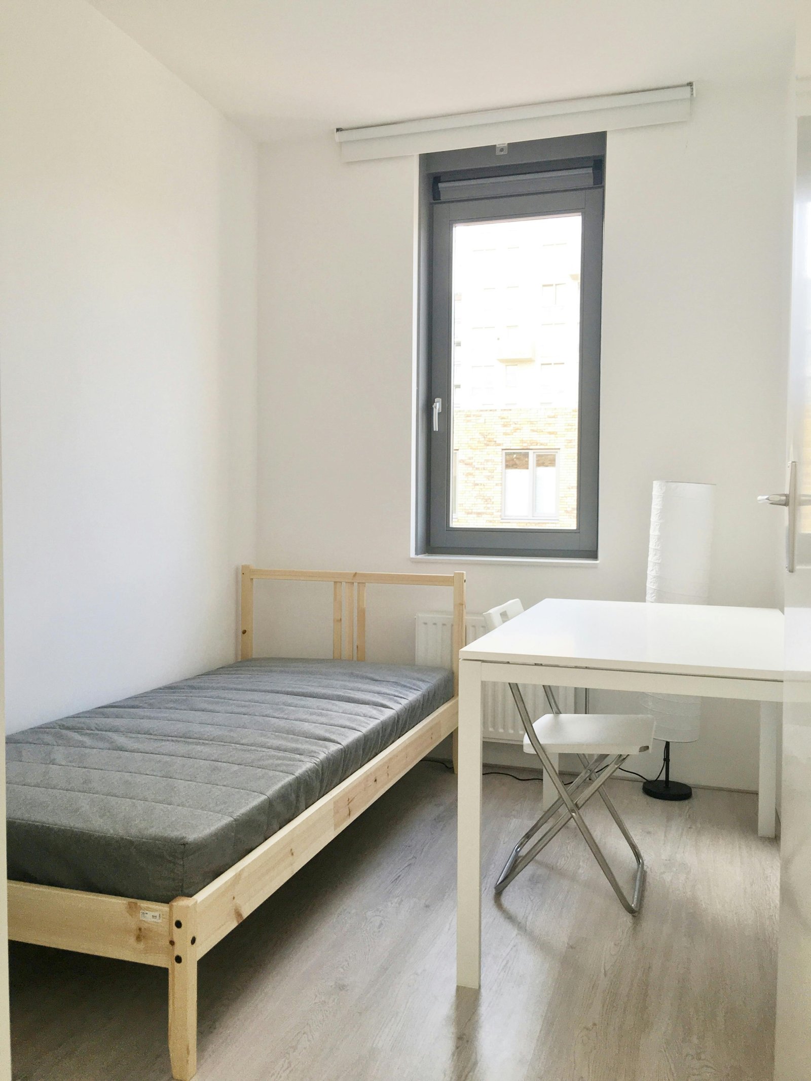 9c979be3-b871-42d6-80ec-ecf1a755243a Kamer in Amsterdam