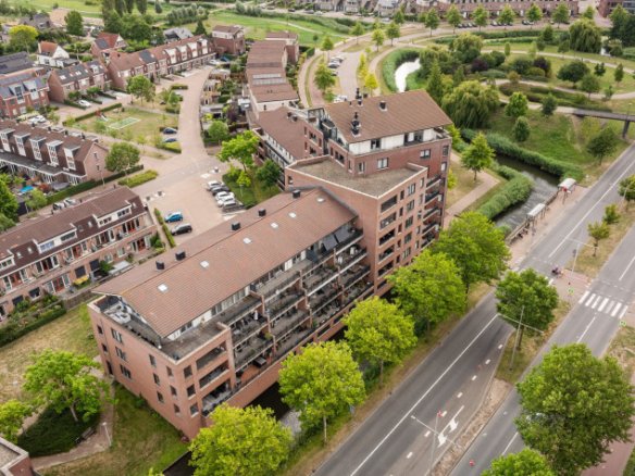 Woonhuis in Hendrik-Ido-Ambacht