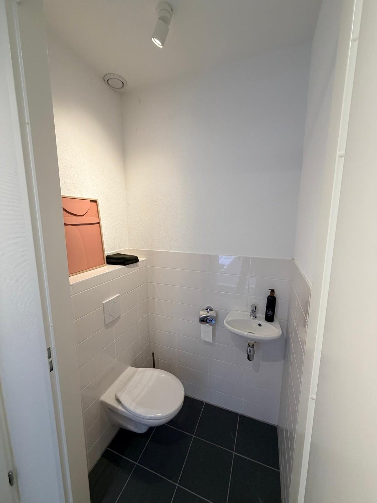a2c10be3-4deb-5541-b5ea-0fa852946a58 Randveen, 2544RM Den Haag