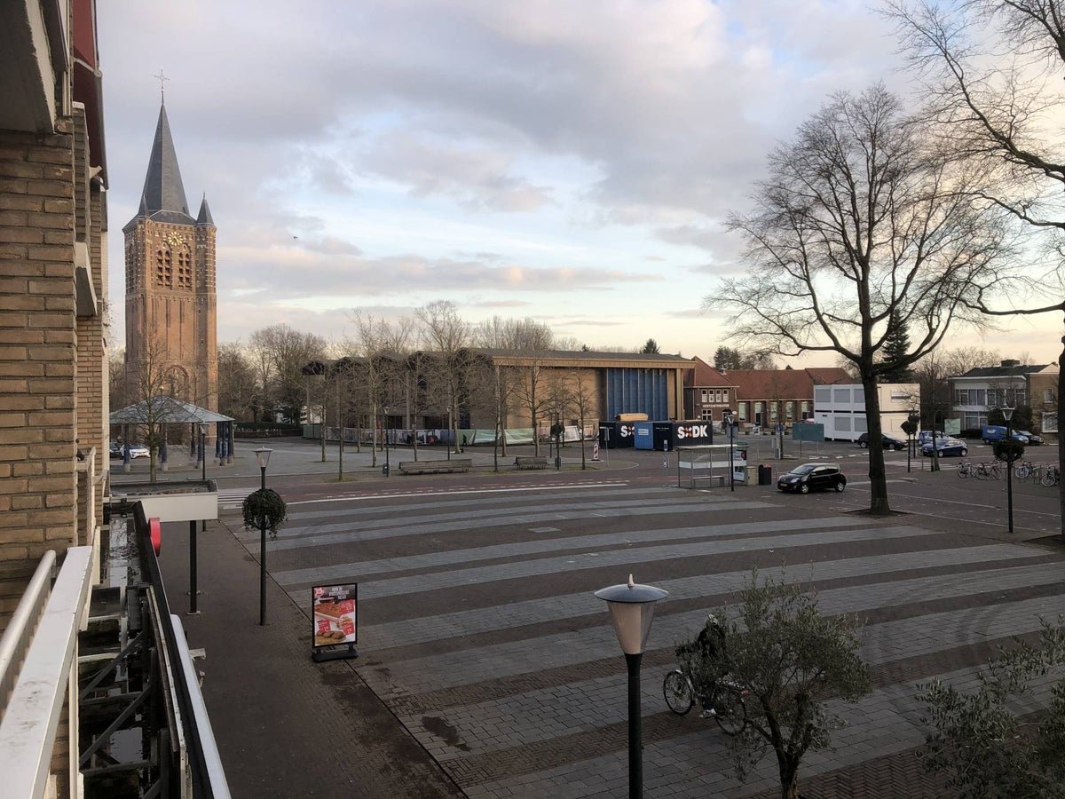 Raadhuisplein, 5691AL Son en Breugel