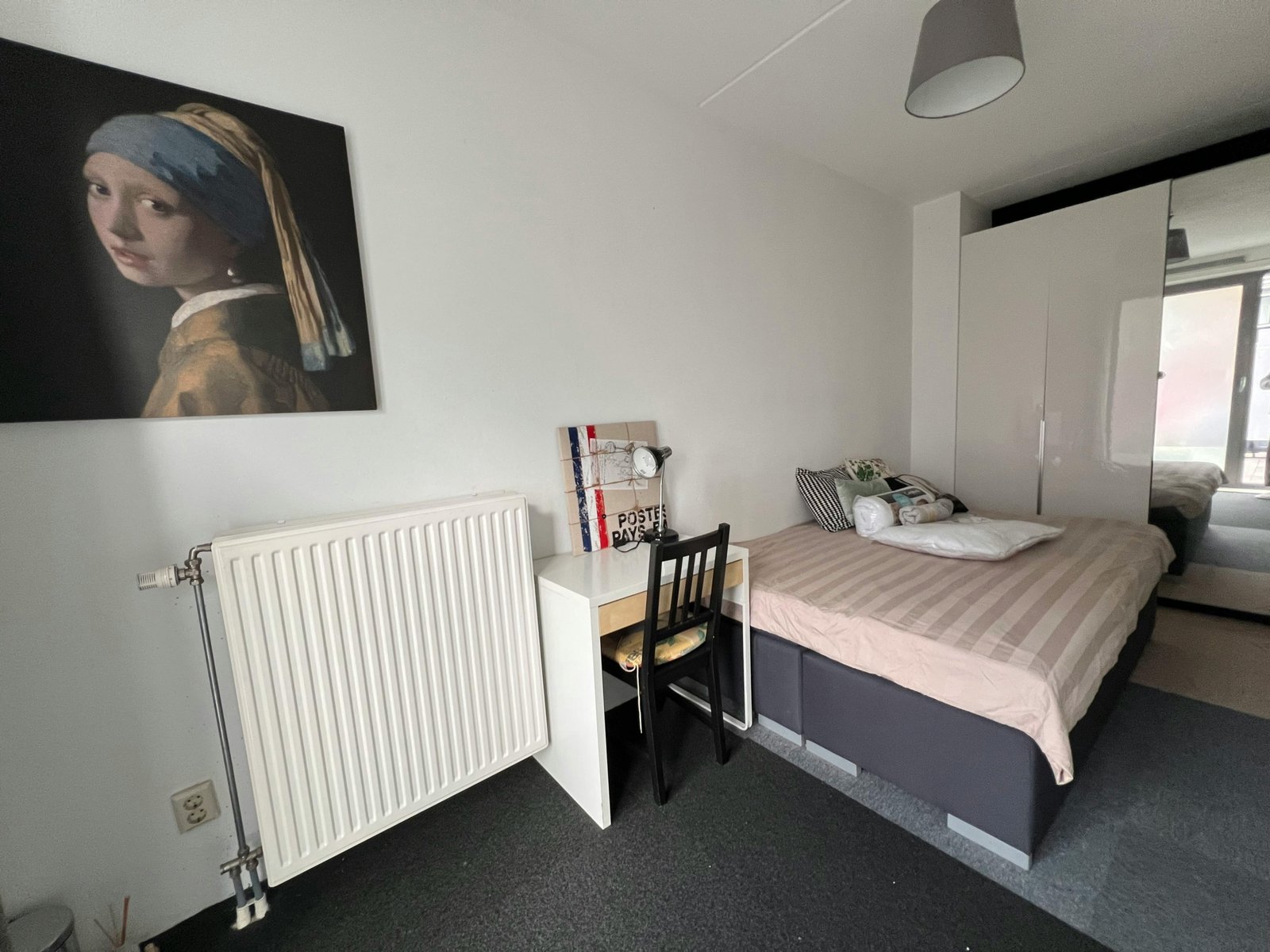 b10937db-c886-4cf4-ae54-cee850a6a938 Kamer in Amsterdam