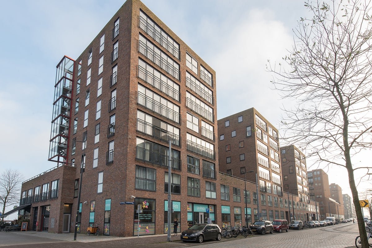 b4ade848-57c8-515e-b3f0-4d55c85446ae appartement