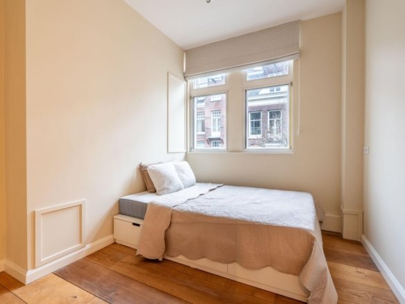 Tolstraat, 1073SE Amsterdam