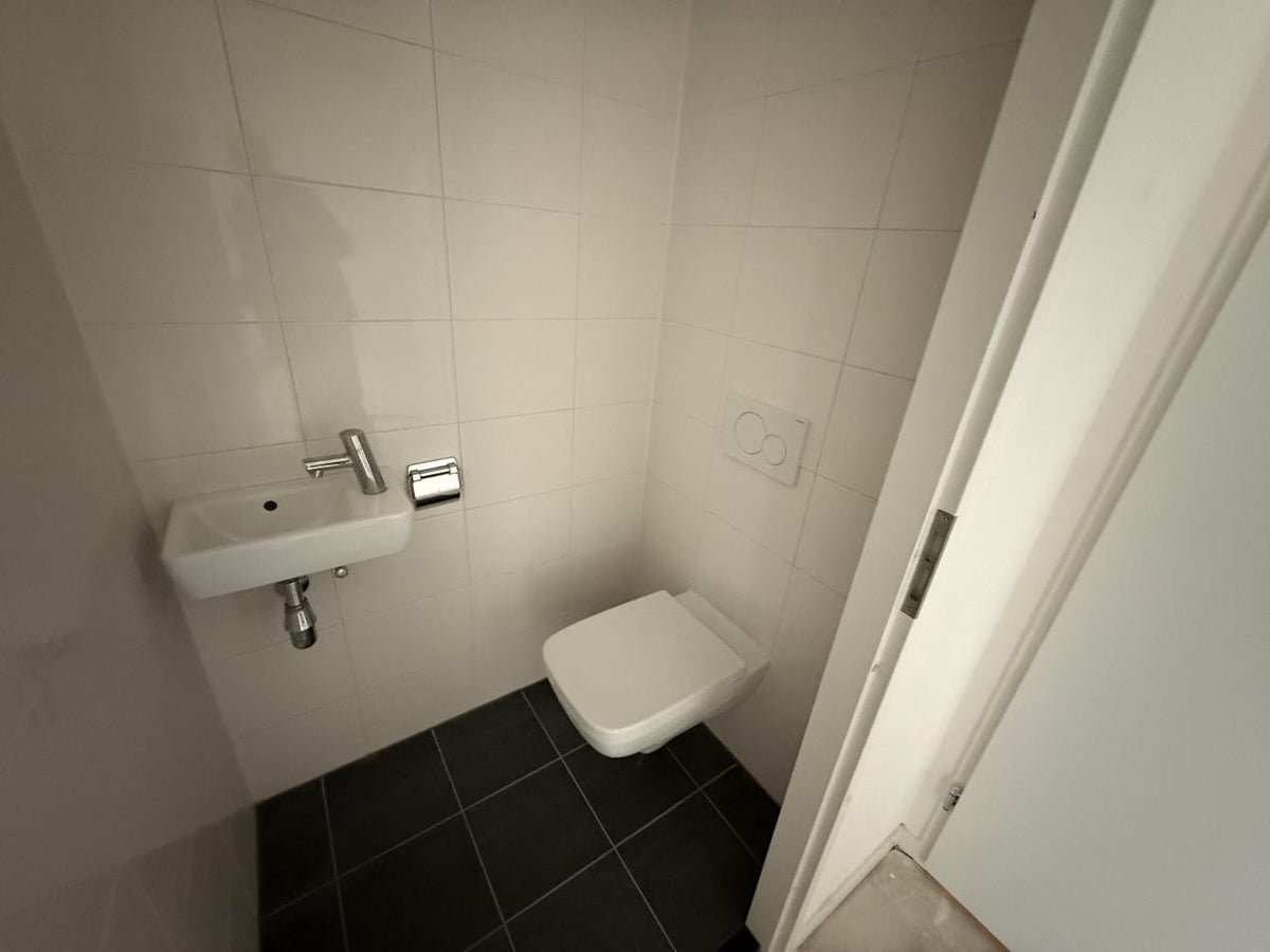 bcc8ad17-94a2-5411-80b7-ed4b00e82f37 Haarlemmerweg, 1014BL Amsterdam