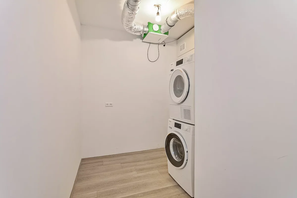 be0e621f-3cdc-58fd-b5b6-7dd95546ac0c appartement