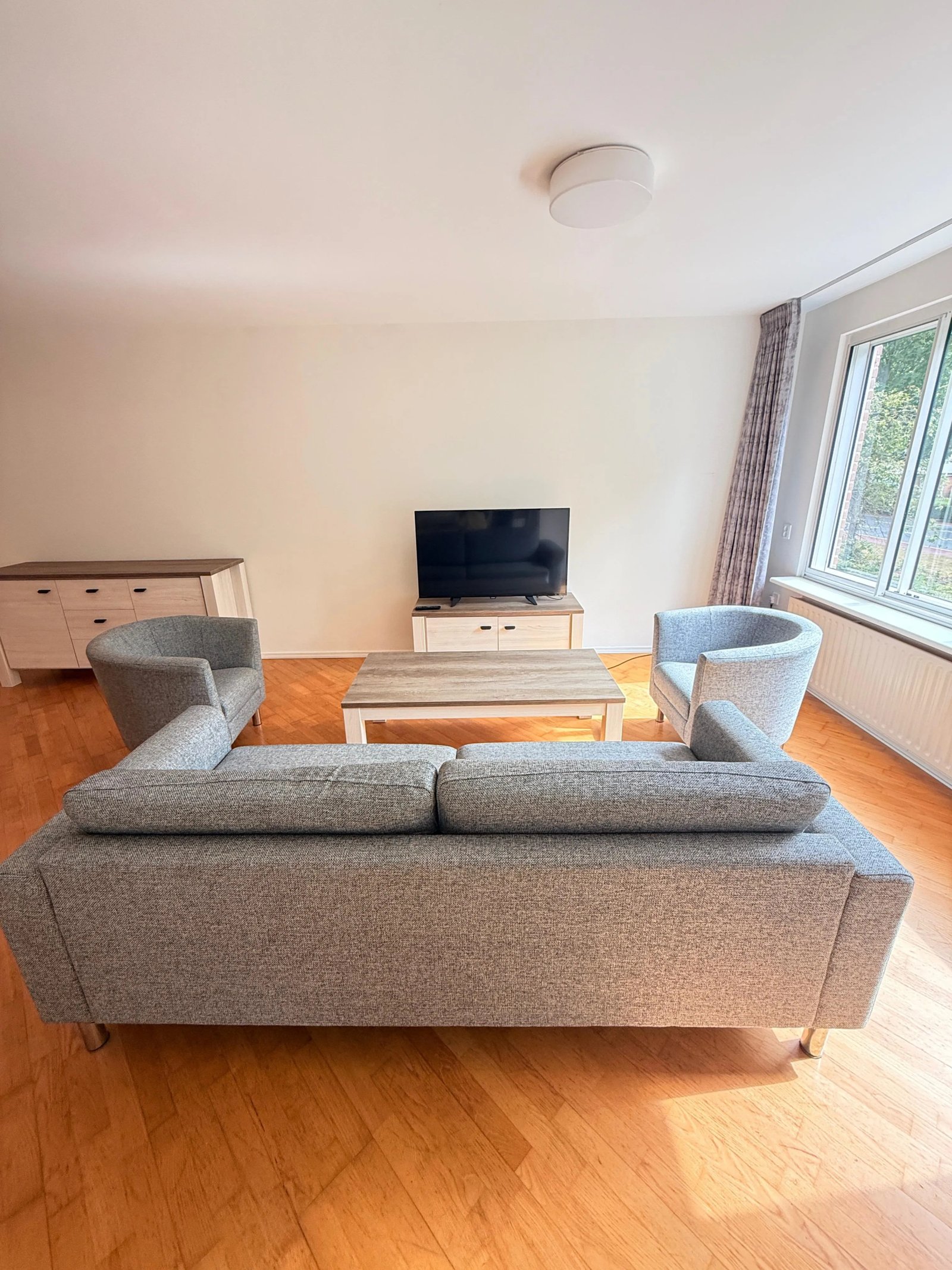 c3025c61-0a1b-4040-8d99-69b9c881fbc4 Woning aan de Kanteel te Amsterdam