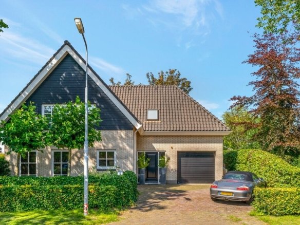 Visweg, 1906CR Limmen