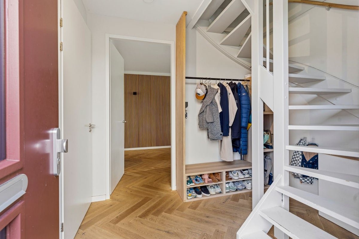 c4c9df71-c90c-5ada-a3ae-17df6d60f4bb huis