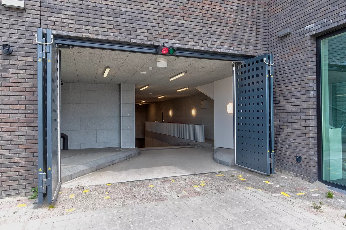 c606f8a1-8341-597b-9503-71300a59501a Grasweg, 1031HX Amsterdam