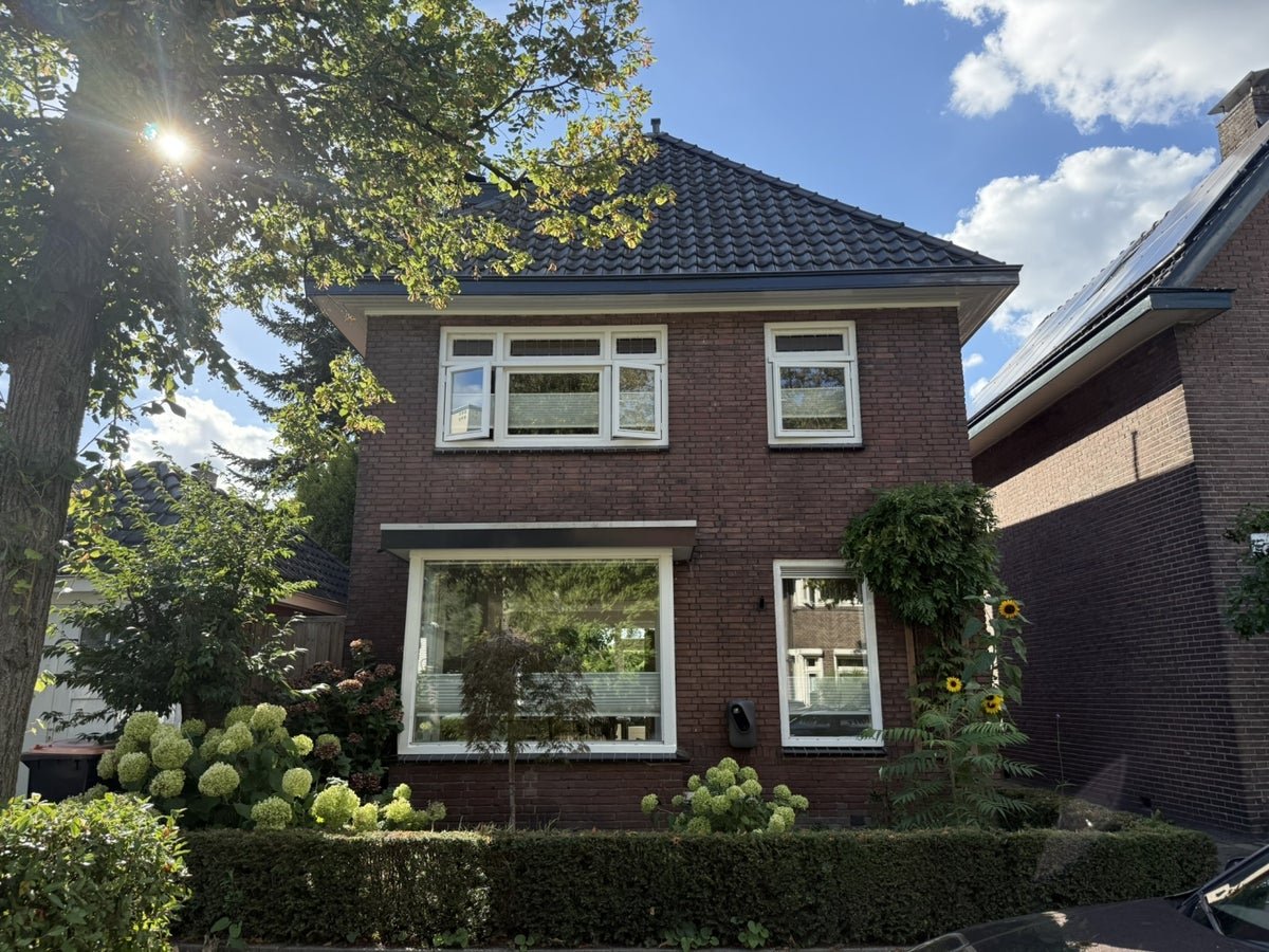 d092cf15-3c1b-532b-b68e-0113ae262f2e huis