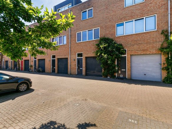Emmy Andriessestraat, 1087LS Amsterdam