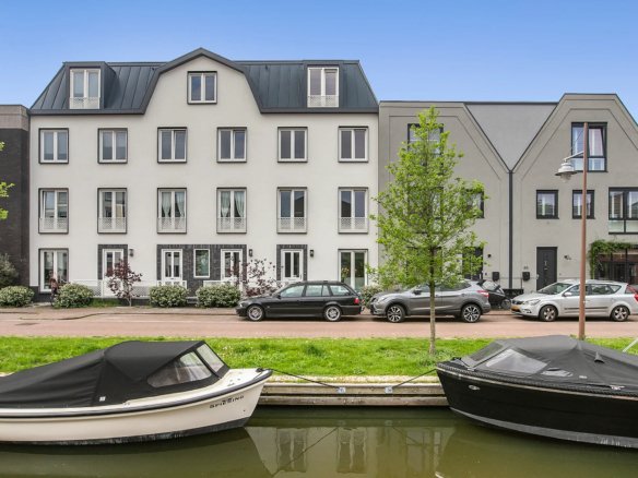 Woning aan de Waadse Poldergracht te Muiden