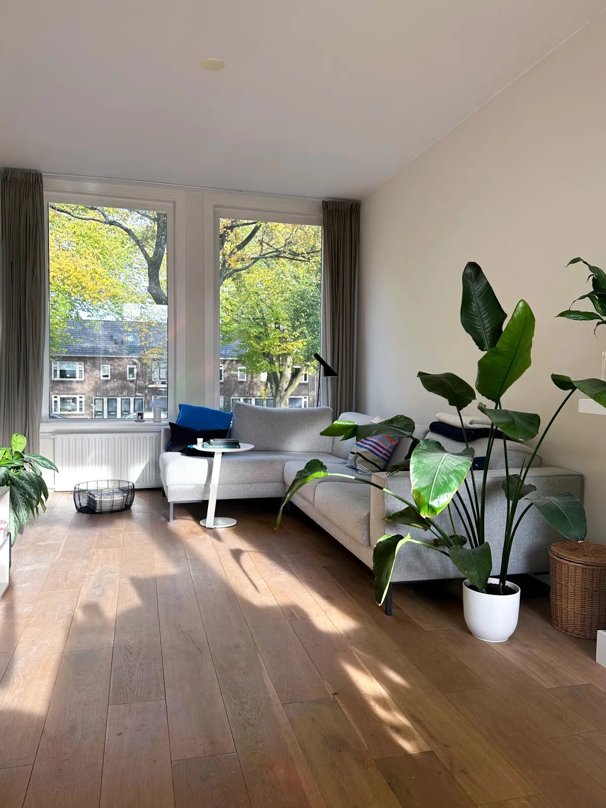 d7836381-0901-4fc2-adec-26cfa8b70f4d Woning aan de Burgemeester van Tuyllkade te Utrecht