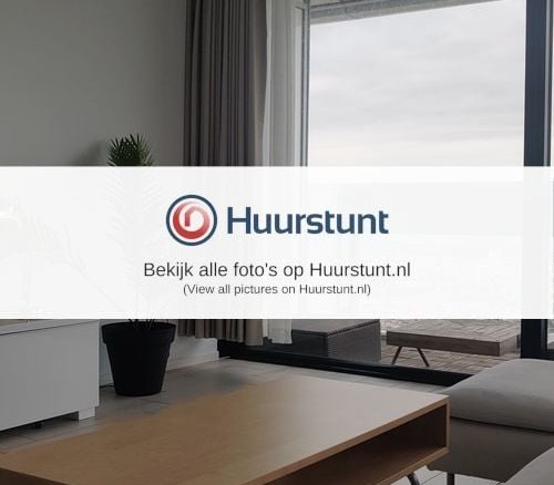 Woning aan de Anna van Buerenplein te Den Haag