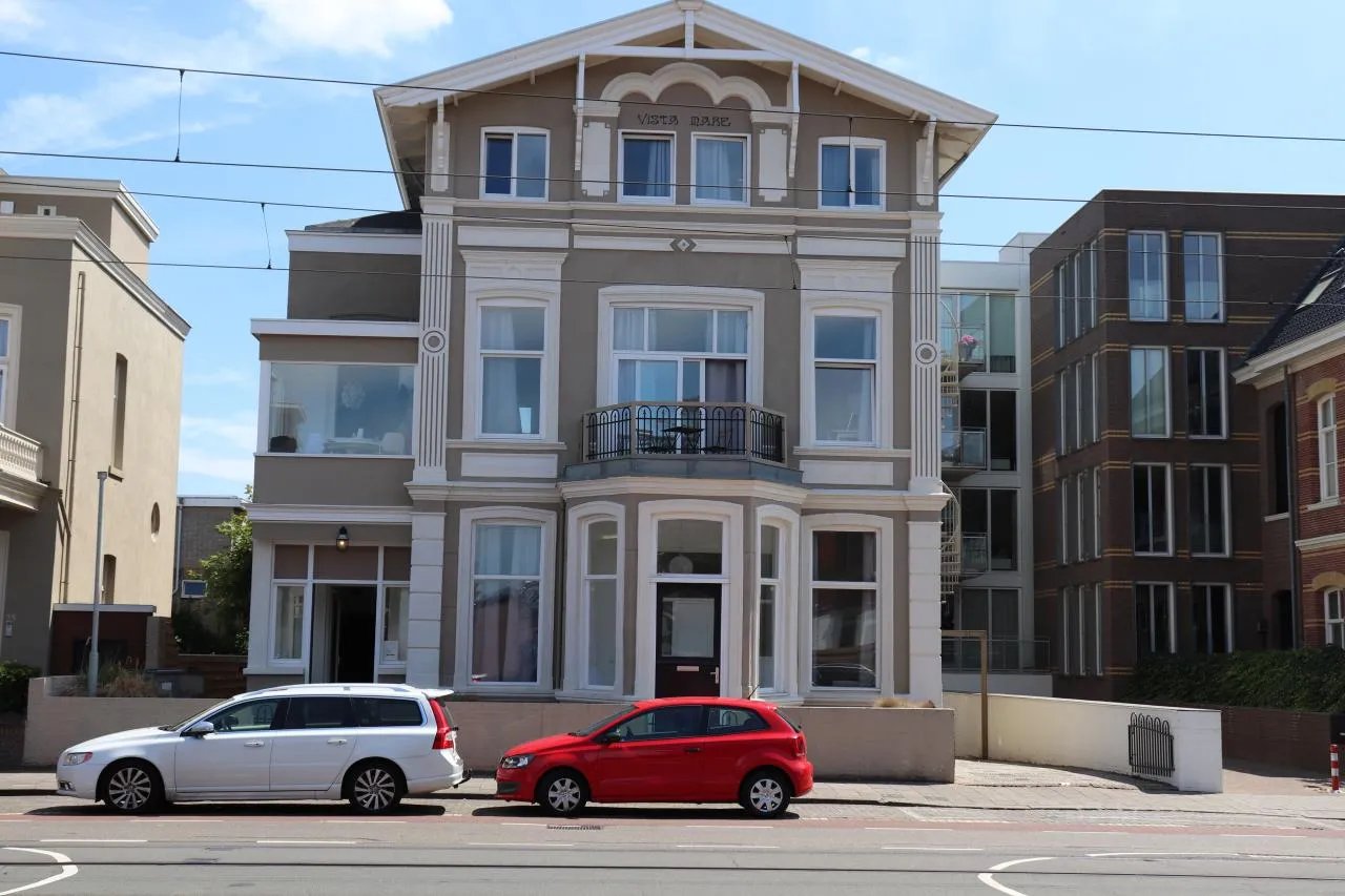 d9d1ef0d-7b42-42c7-9172-4004ad162476 Woning aan de Gevers Deynootweg te Den Haag