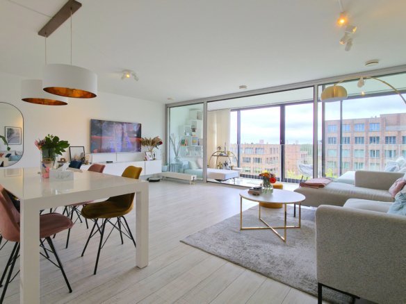 Woning aan de Laan op Zuid te Rotterdam